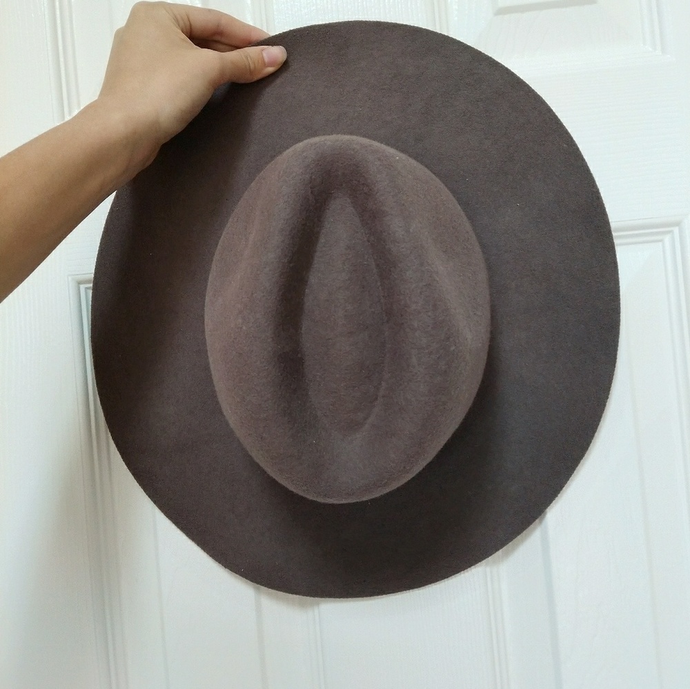 Soft brown/gray wool hat